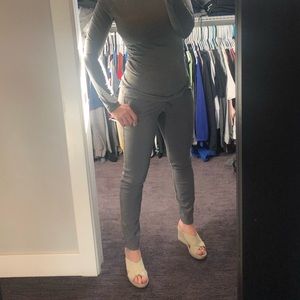Columbia grey skinny size small pant